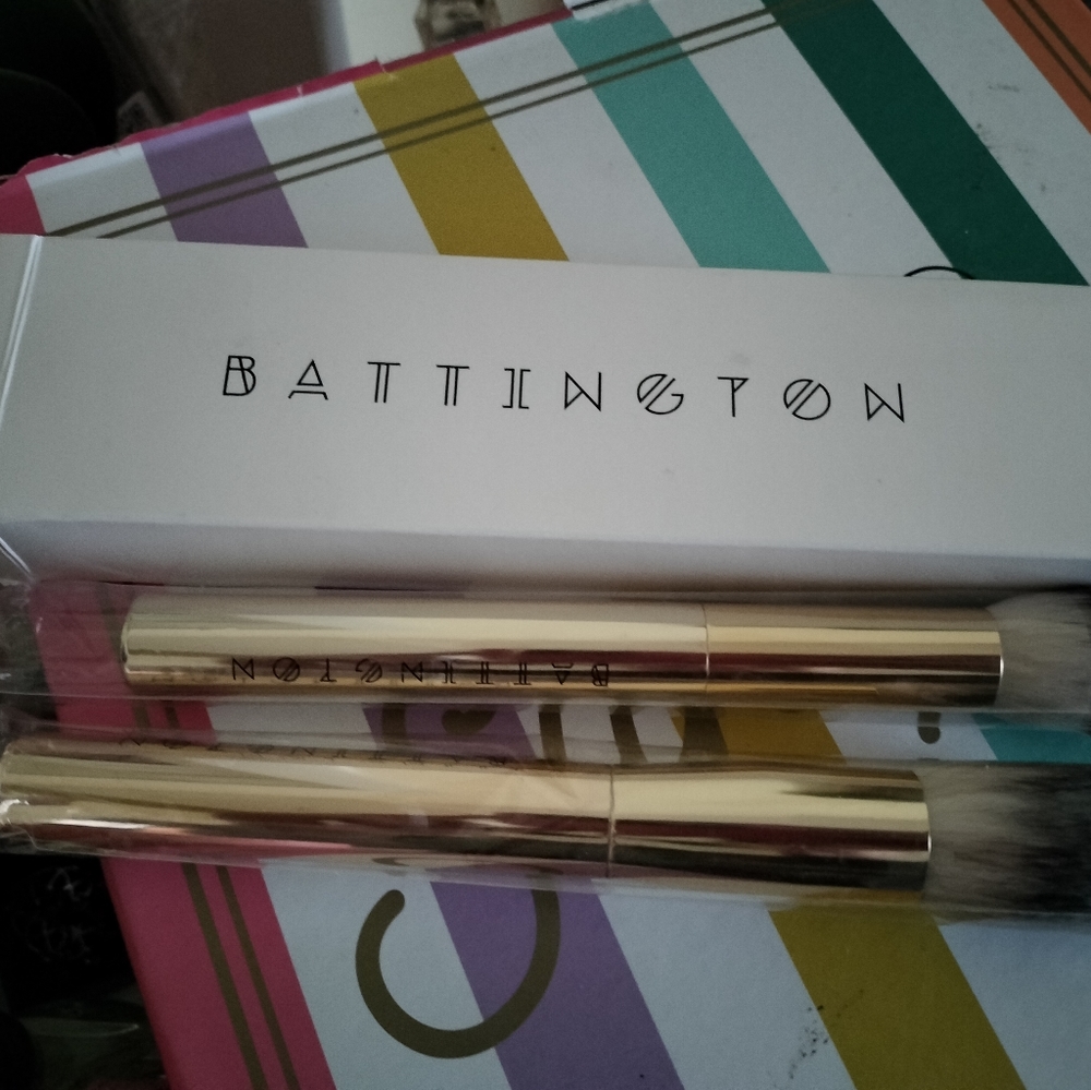 Battington makeup brushes